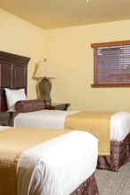 Hotel Raintree's Sandcastle photo 3