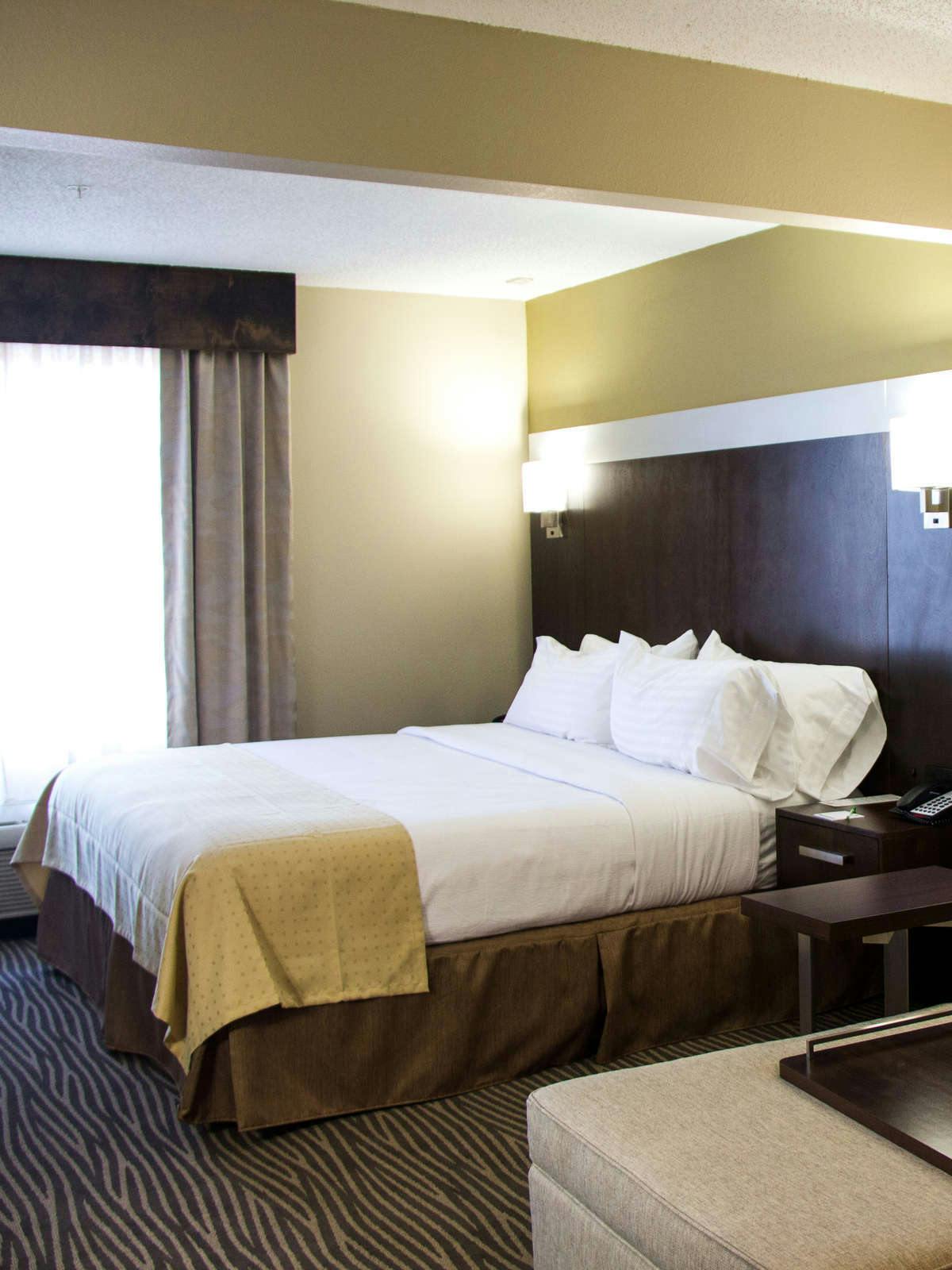 Hotel Holiday Inn El Paso Airport photo 3