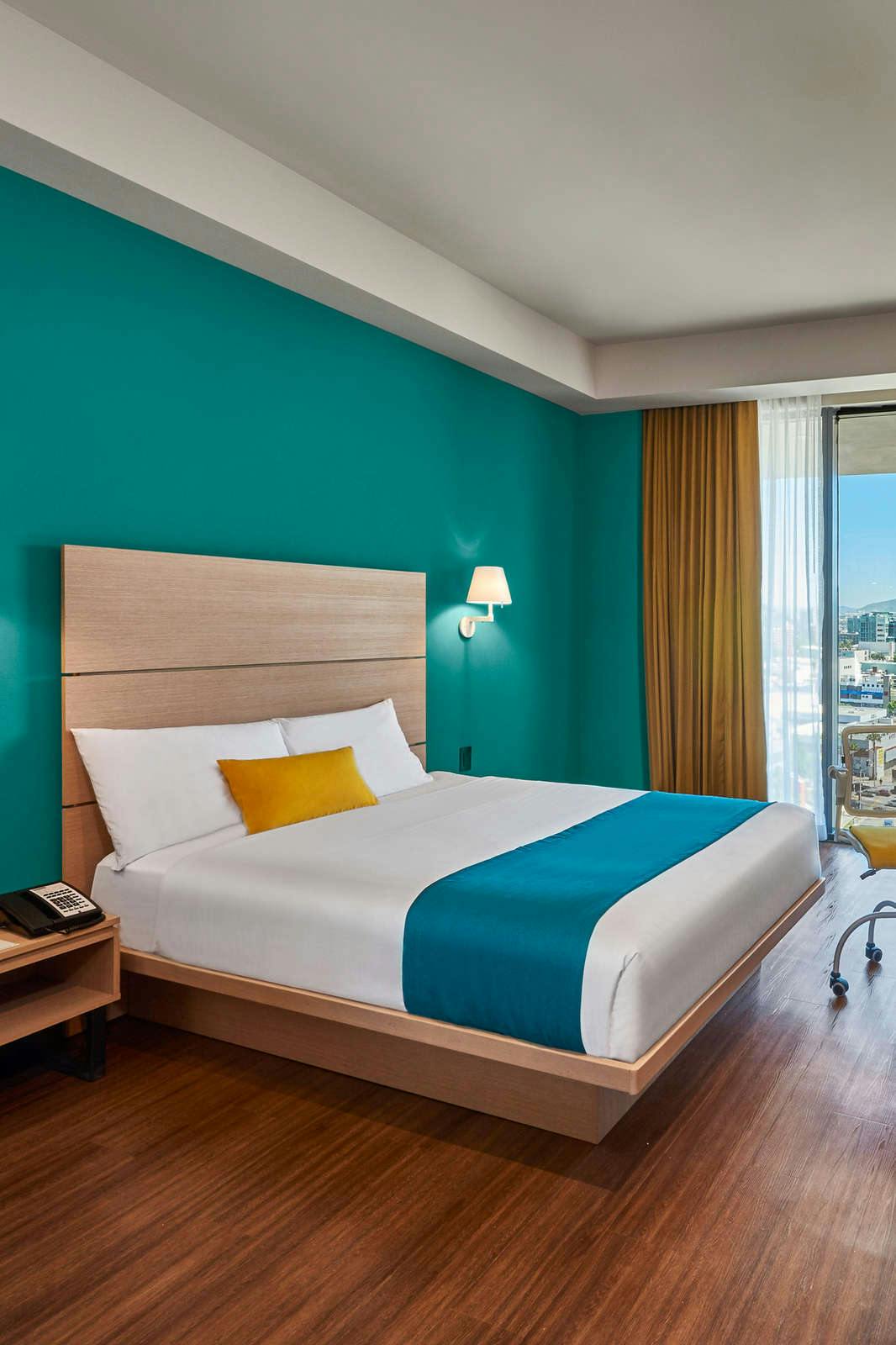 Hotel City Express Suites Tijuana Río photo 1