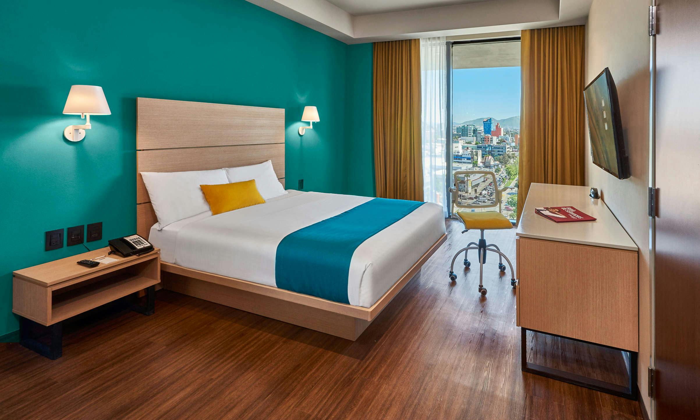 City Express Suites Tijuana Río