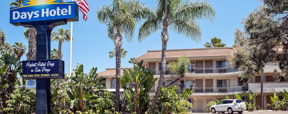 DI San Diego Hotel Circle, San Diego - Mission Valley - HotelTonight