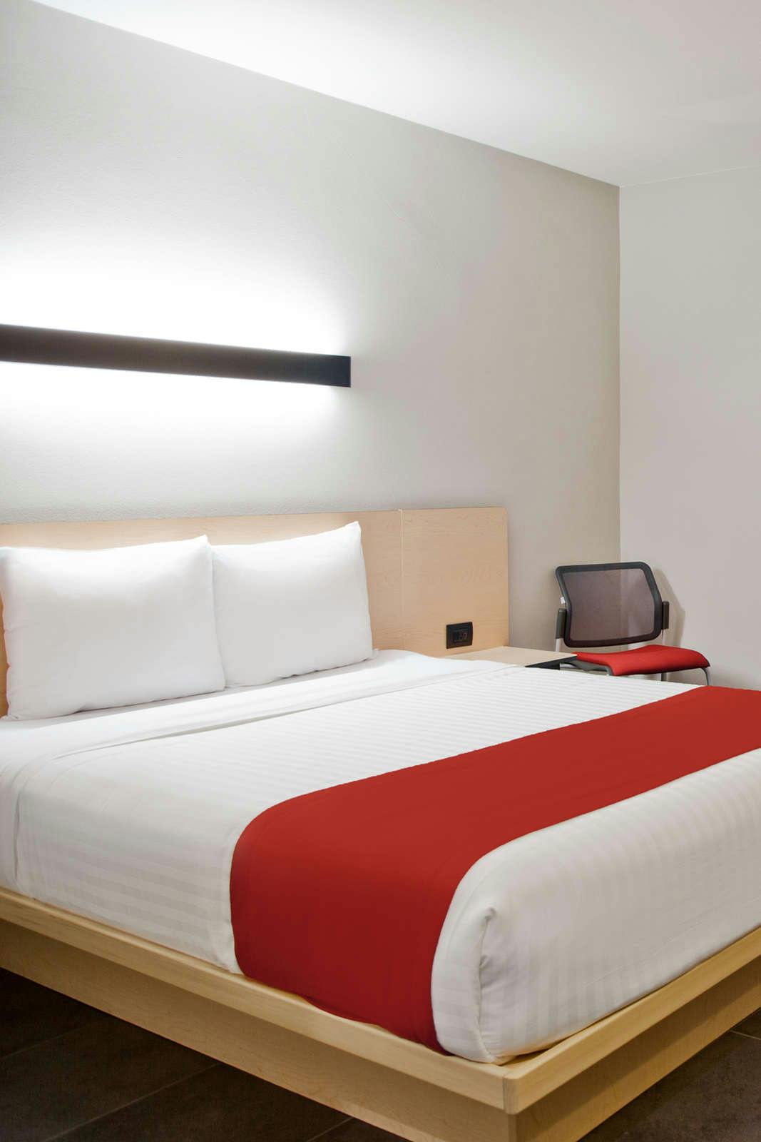 Hotel City Express Tuxpan photo 2