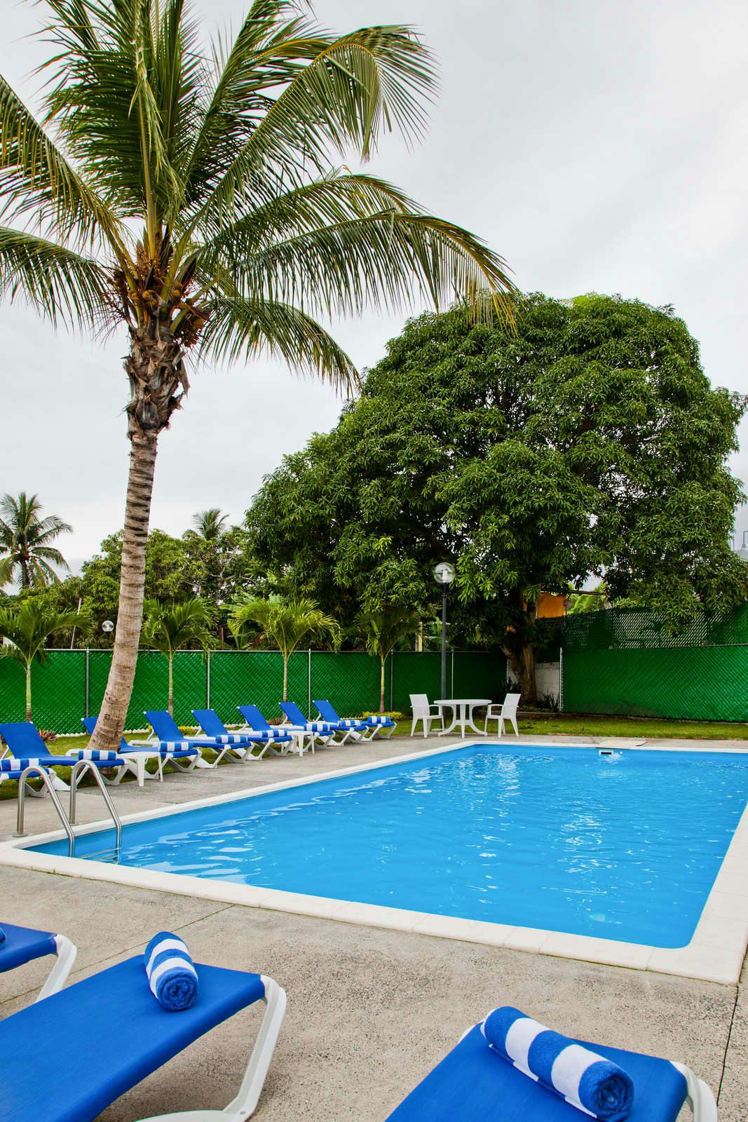 Hotel City Express Tuxpan photo 1