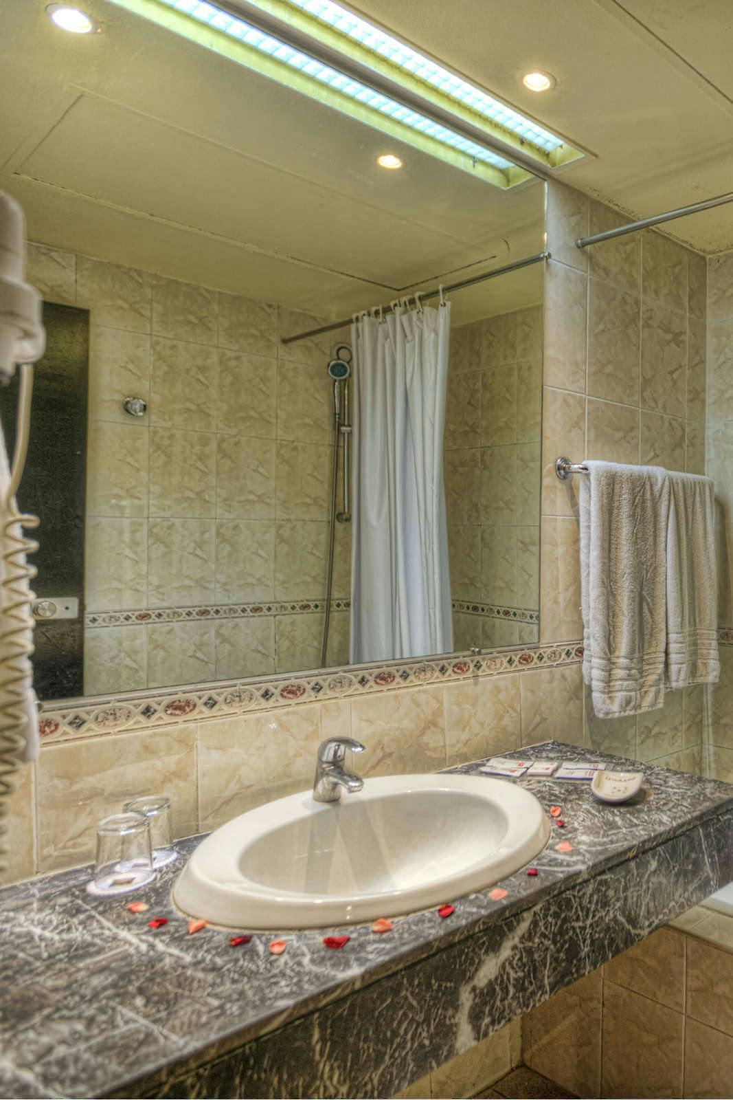 Hotel Hôtel Marrakech Le Semiramis photo 4