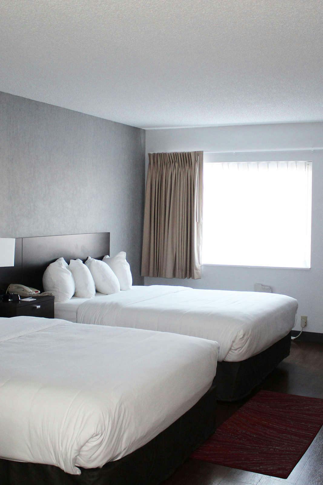 Hotel Red Lion Inn & Suites Ontario photo 1