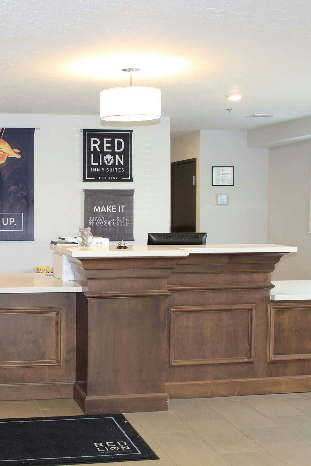 Hotel Red Lion Inn & Suites Ontario photo 4