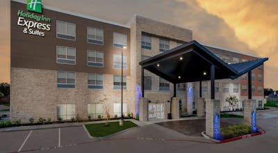 Holiday Inn Express & Suites Missouri City West