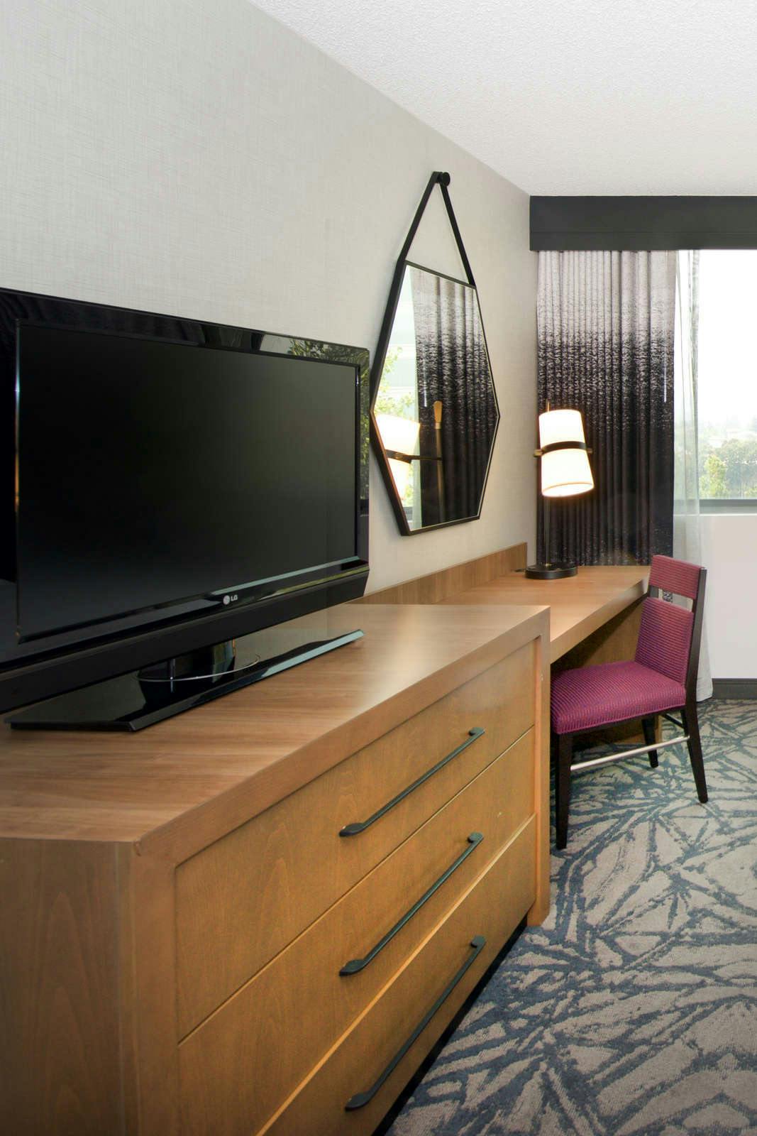 Hotel Embassy Suites by Hilton Walnut Creek photo 3