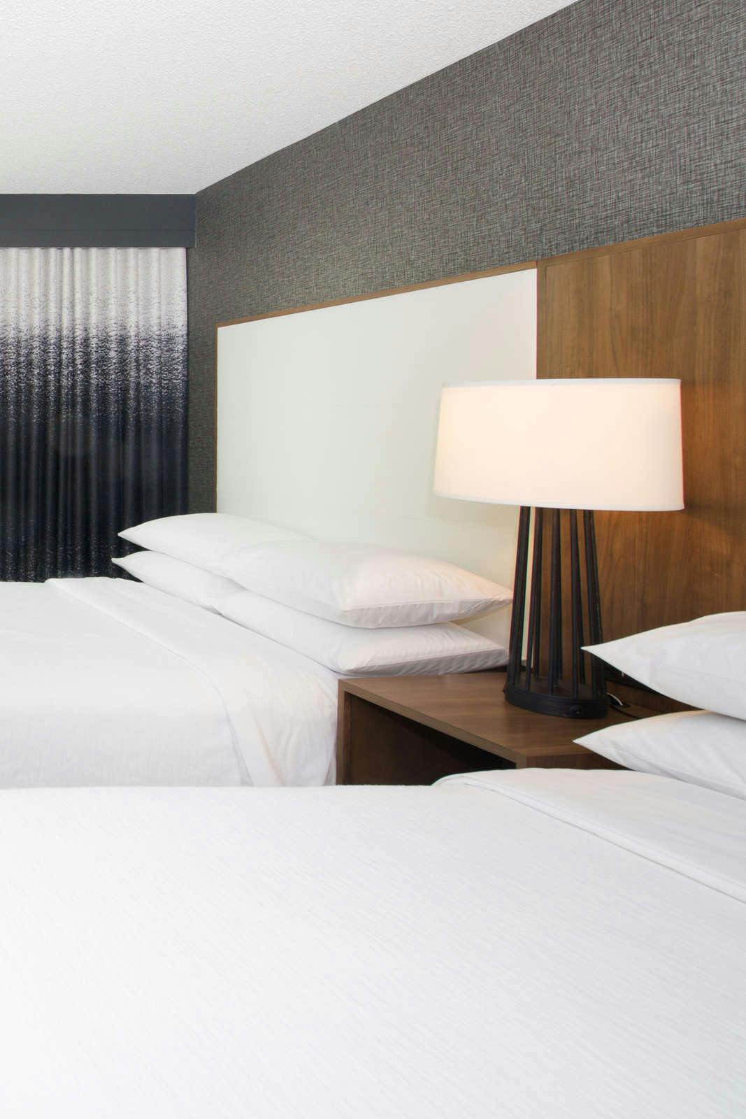 Hotel Embassy Suites by Hilton Walnut Creek photo 5