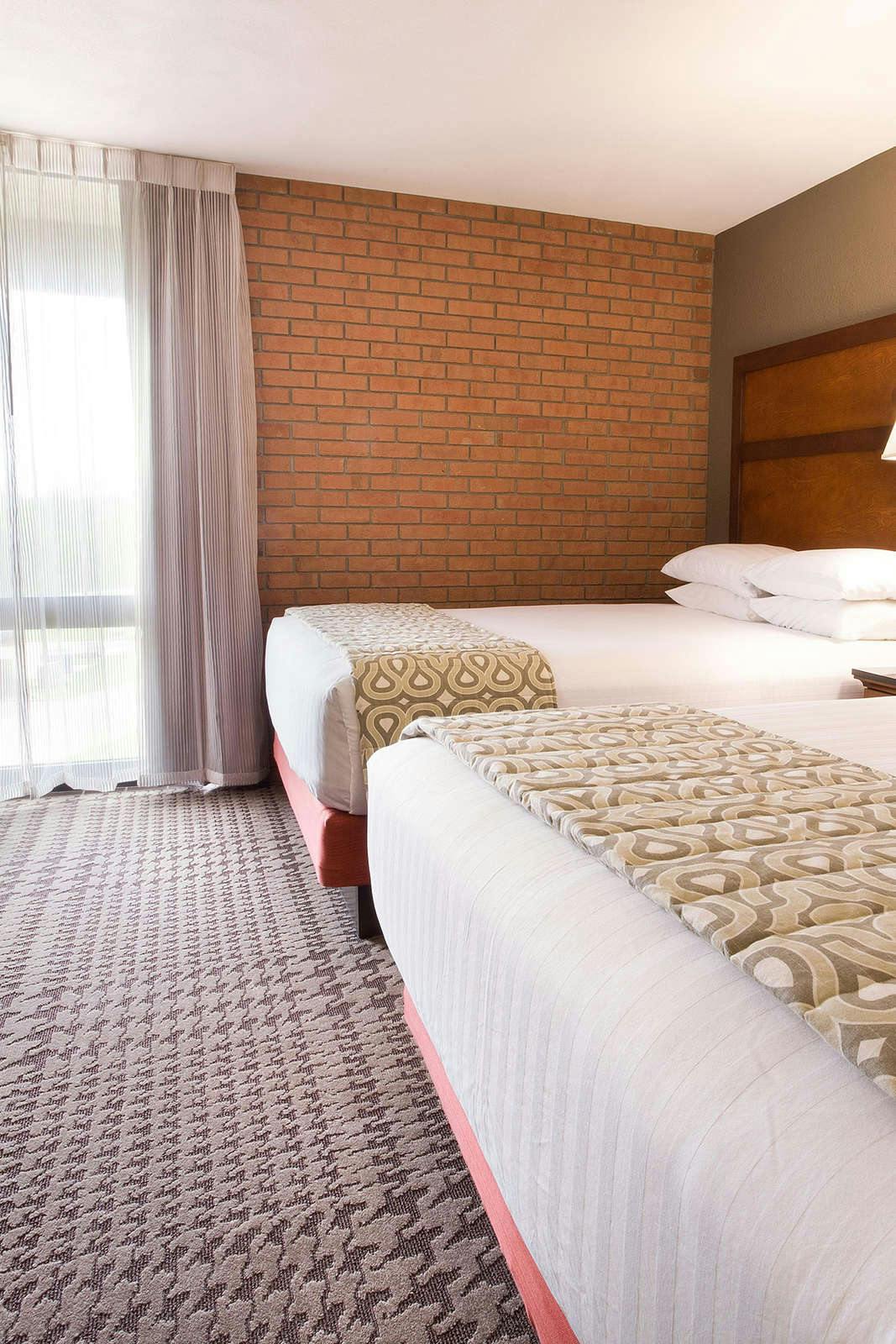 Hotel Drury Inn and Suites Jackson MO photo 4