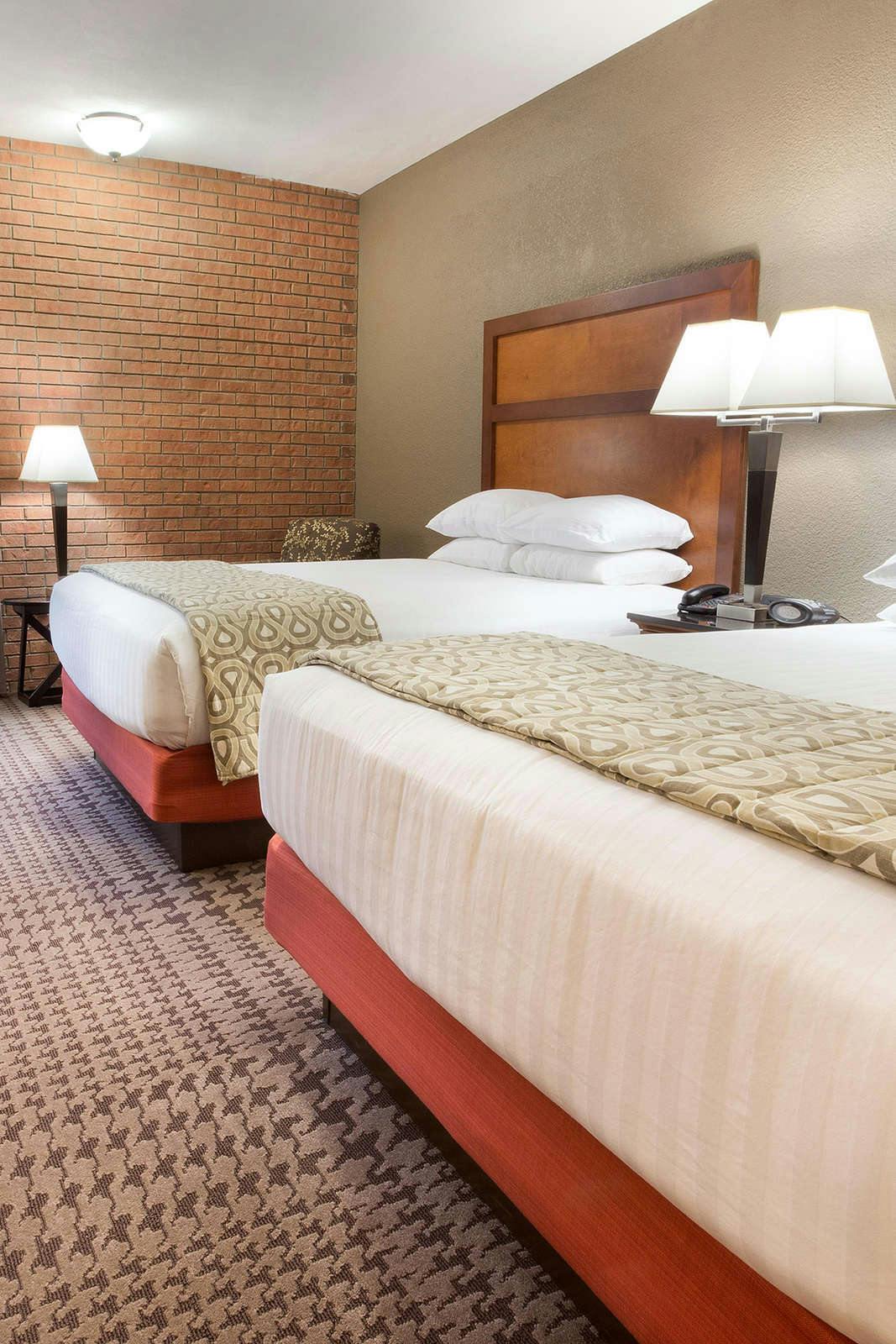 Hotel Drury Inn and Suites Jackson MO photo 3