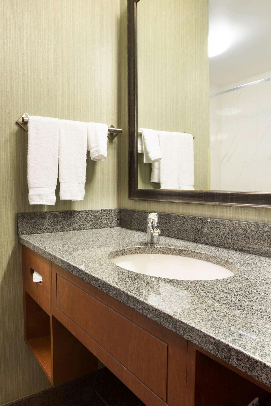 Hotel Drury Inn and Suites Colorado Springs Near the Air Force Academy photo 5