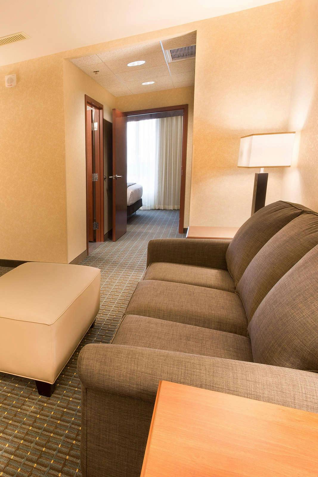 Hotel Drury Inn and Suites St Louis Brentwood photo 3