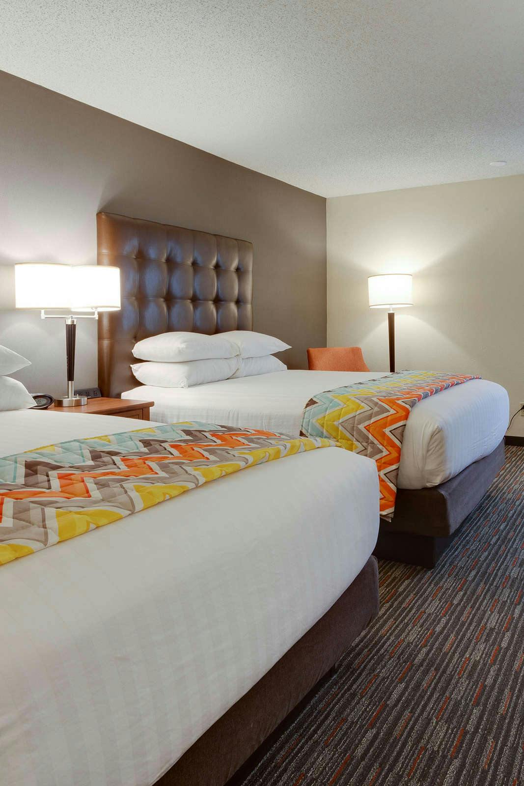 Hotel Drury Inn Columbia Stadium Boulevard photo 3