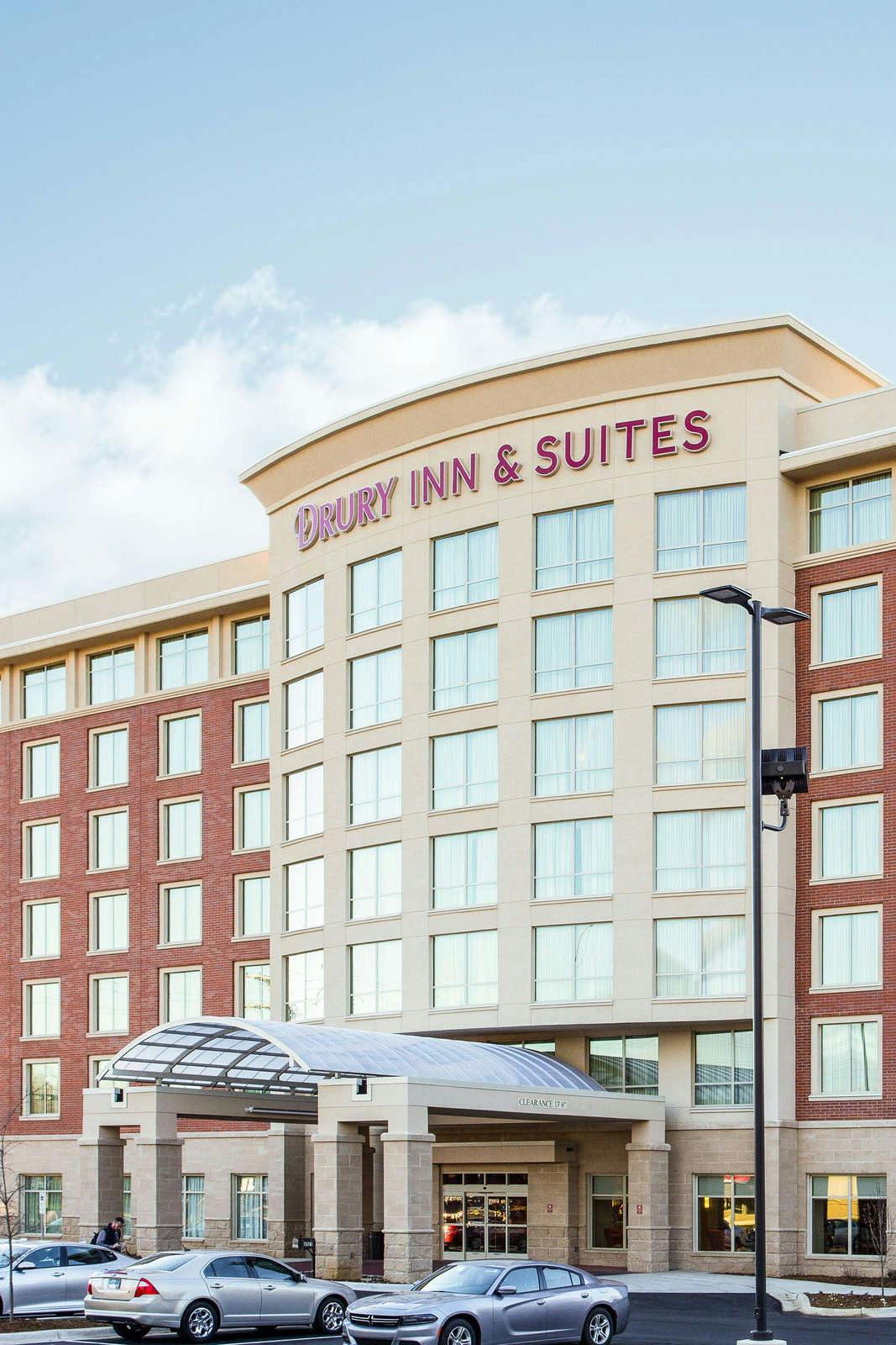 Hotel Drury Inn and Suites Charlotte Arrowood photo 1