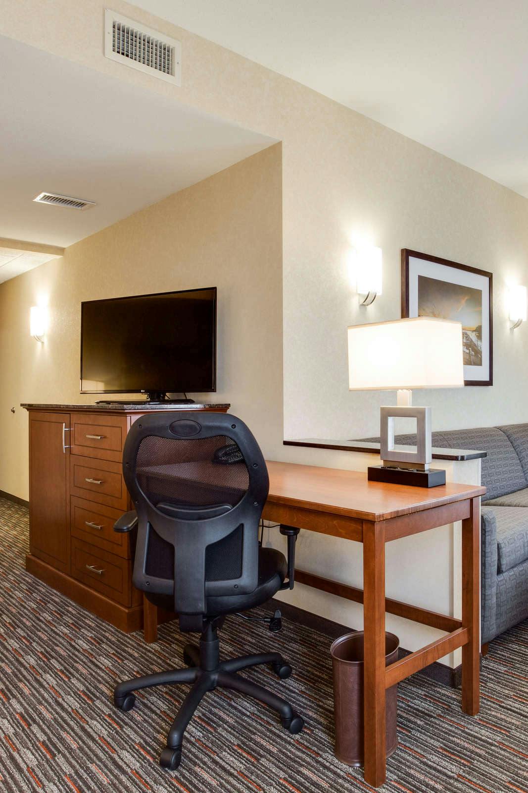 Hotel Drury Inn and Suites Charlotte Arrowood photo 5