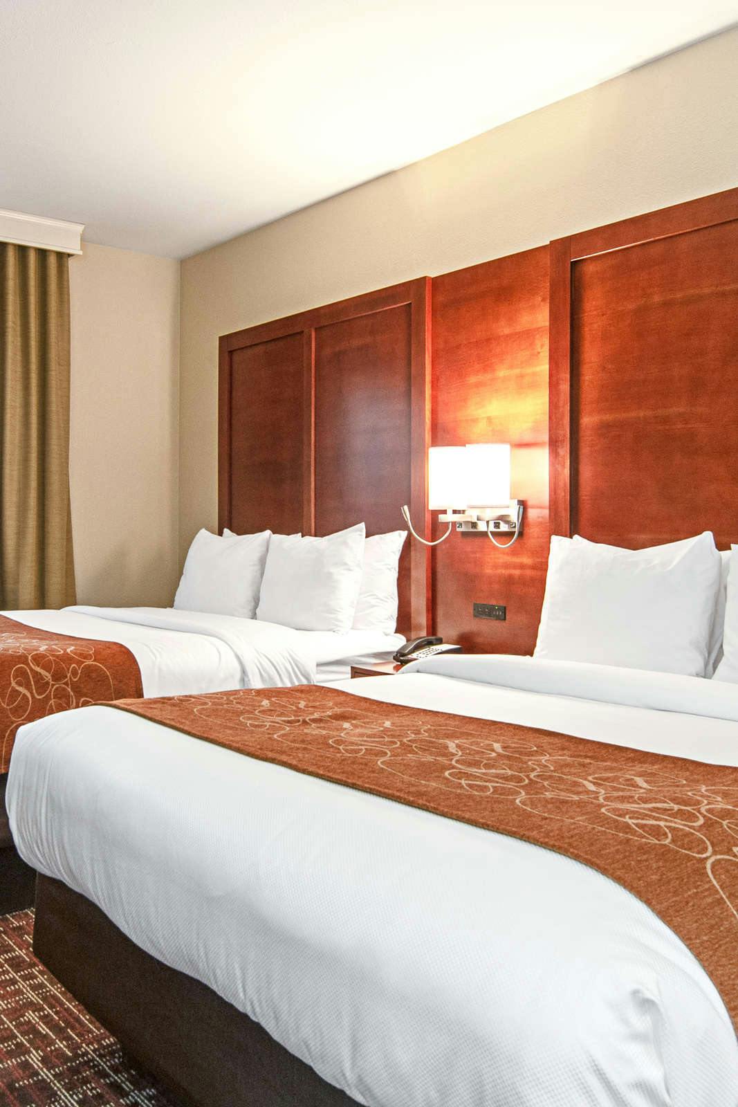 Hotel Comfort Suites NW Dallas Near Love Field photo 3