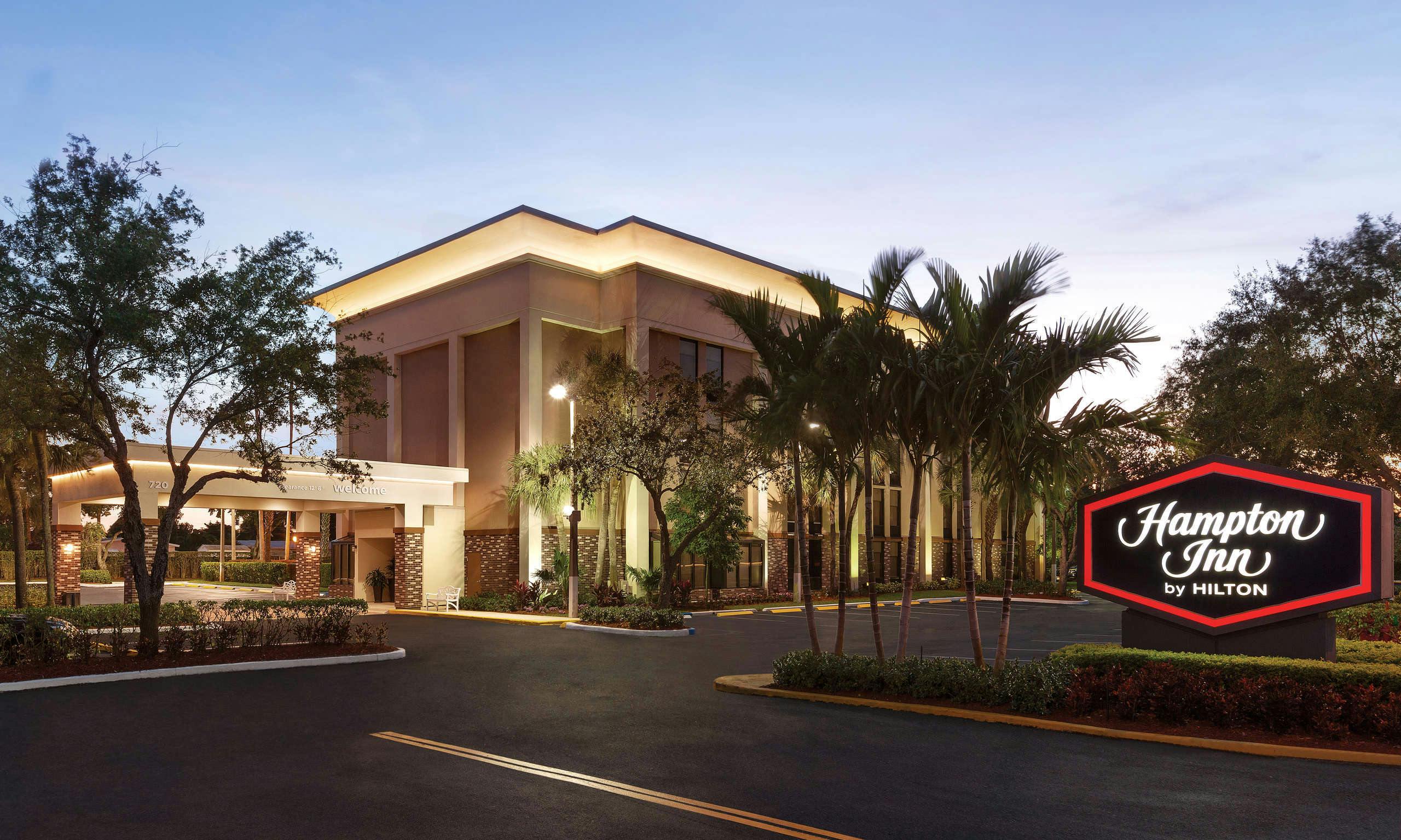 Hotel Hampton Inn Fort Lauderdale-Cypress Creek photo 1