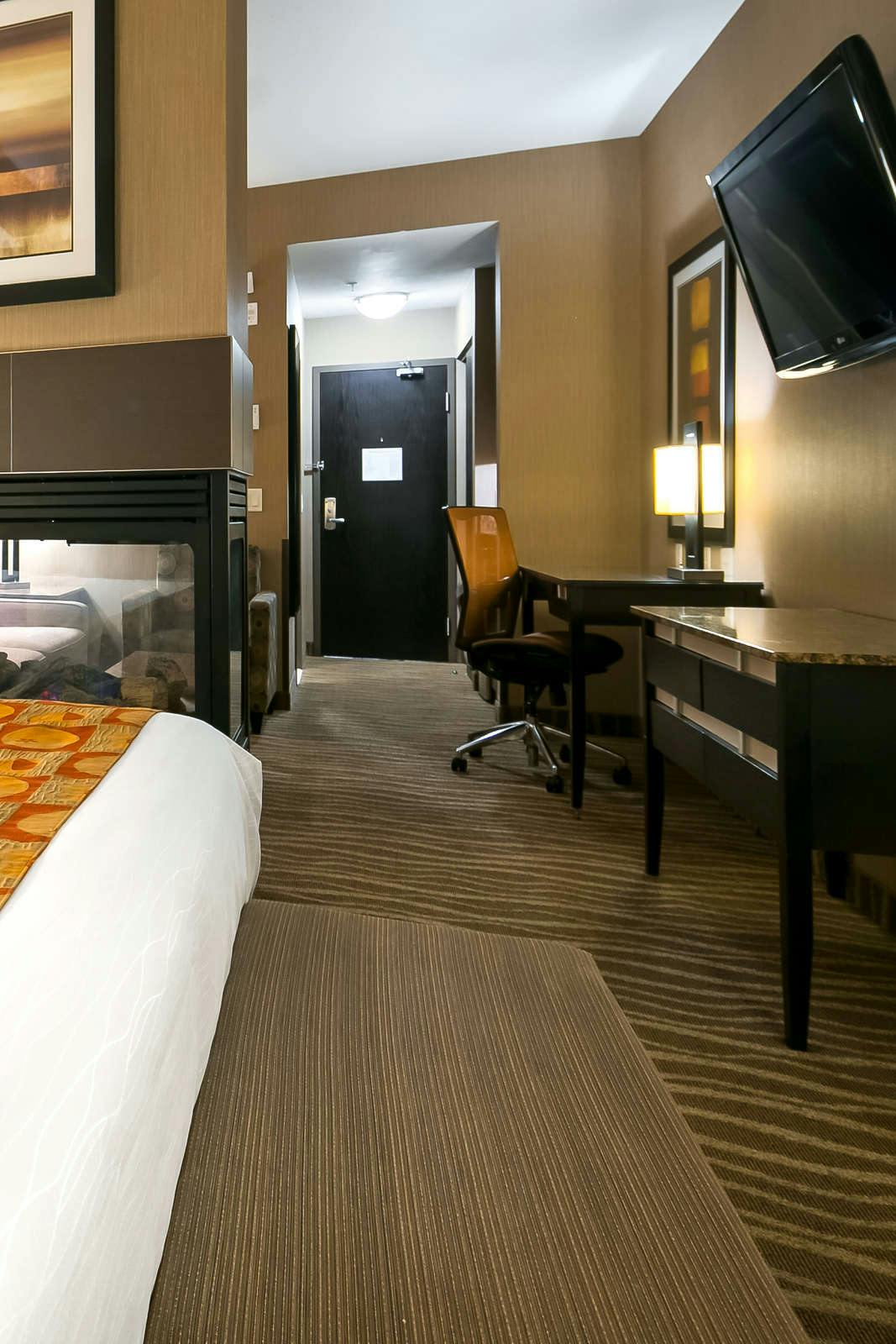 Hotel Best Western Premier Freeport Inn & Suites photo 3