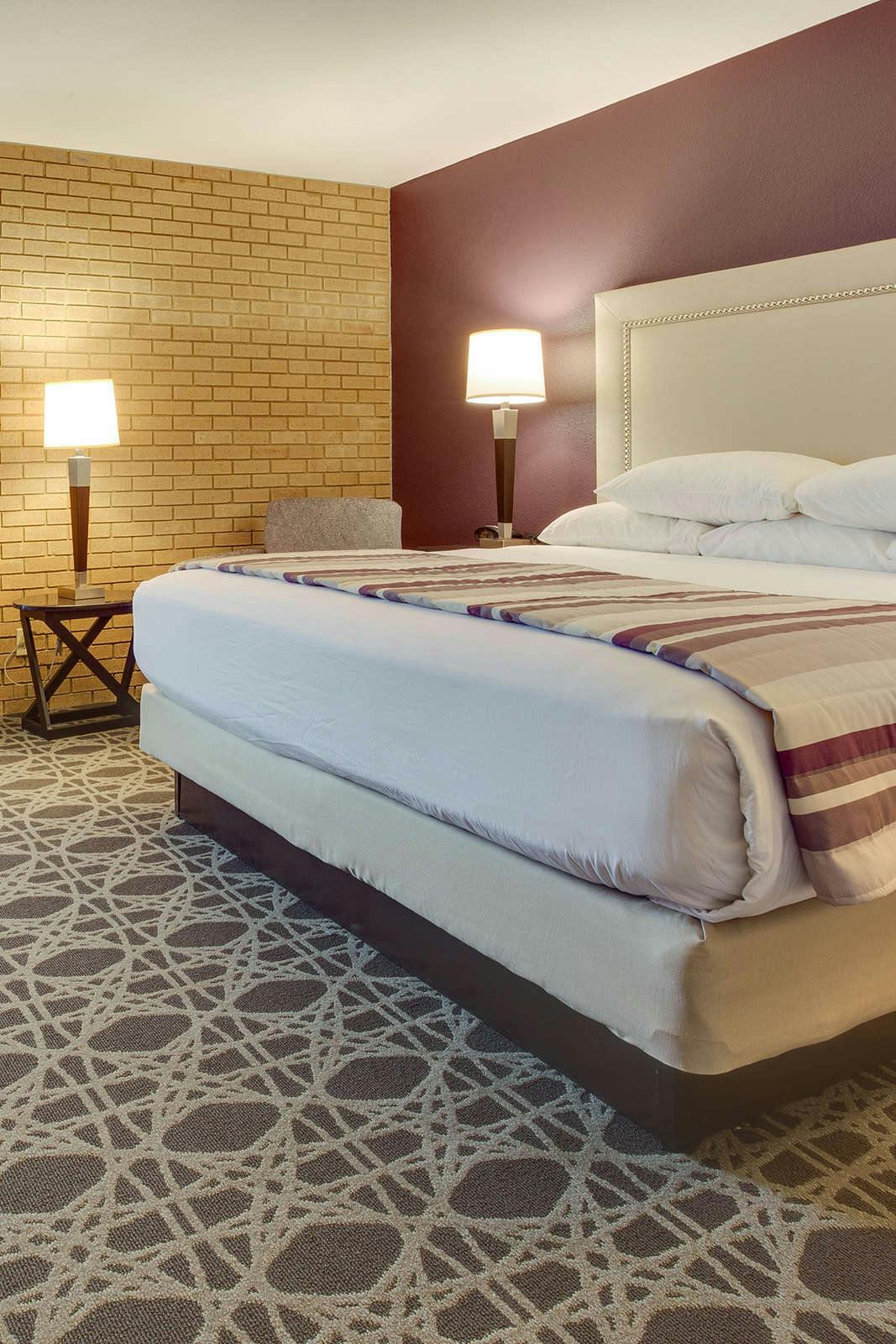 Hotel Drury Inn and Suites Louisville East photo 1