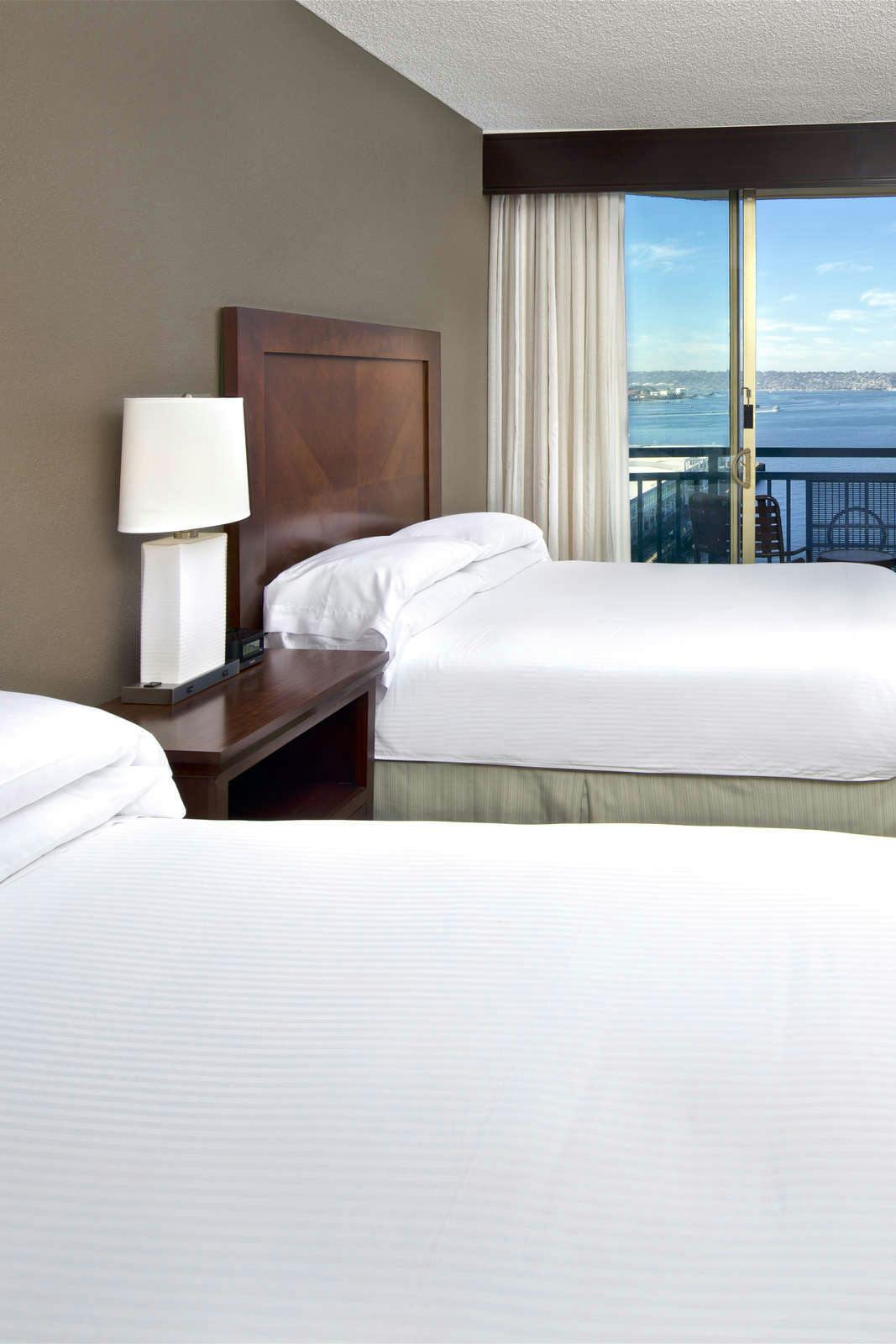 Hotel Wyndham San Diego Bayside photo 3