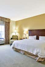 Hotel Hampton Inn & Suites North Charleston- University Blvd. photo 1