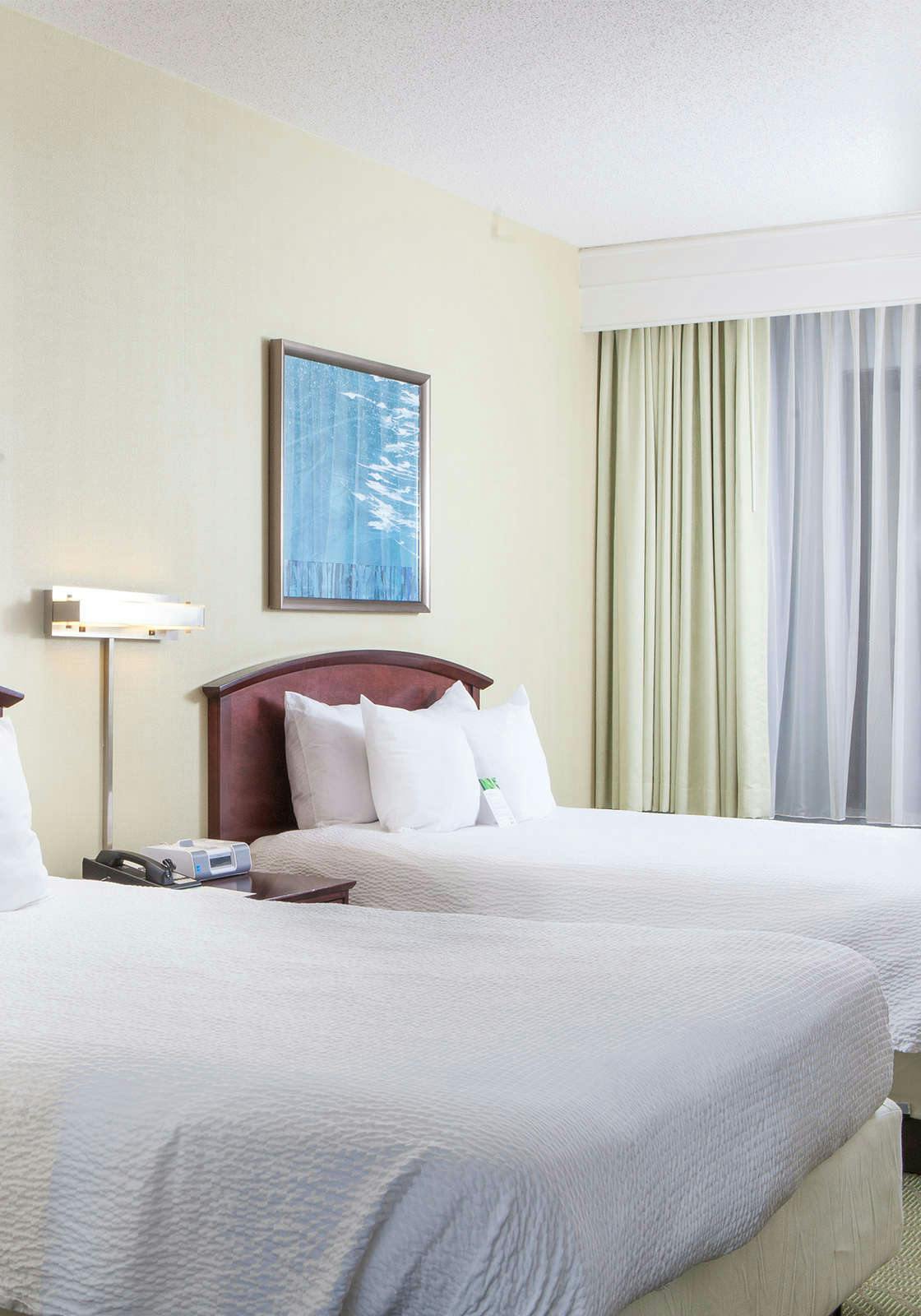 Hotel SpringHill Suites Norfolk Virginia Beach photo 4