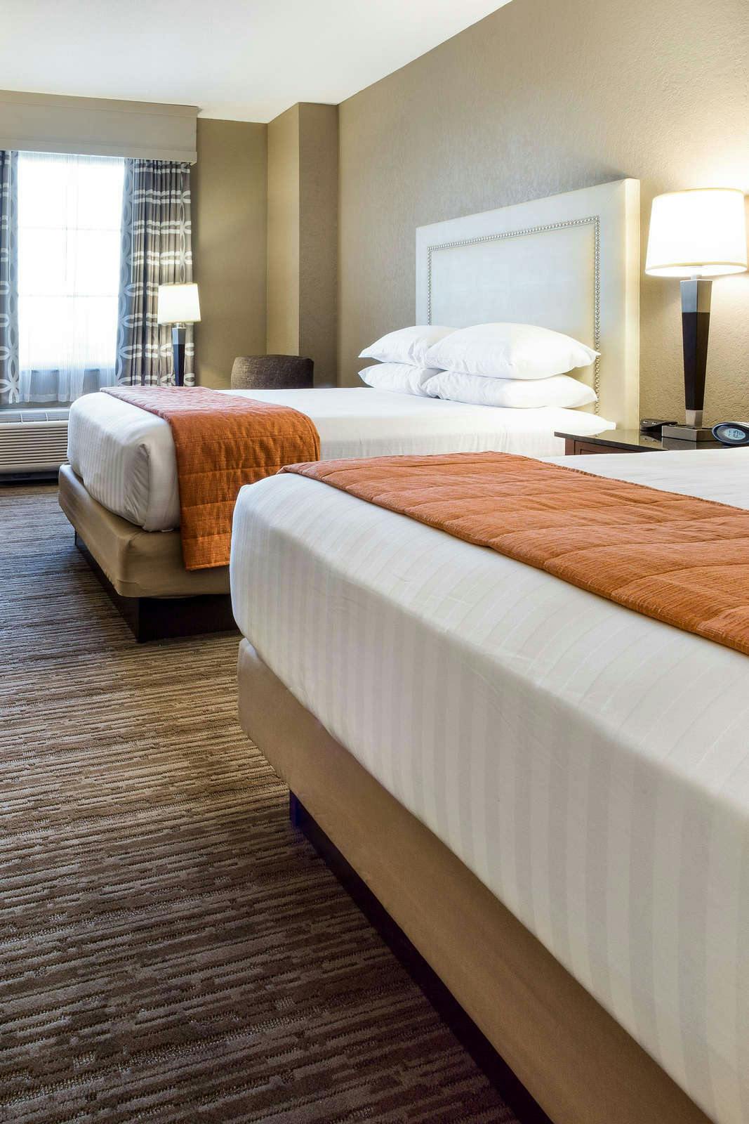 Hotel Drury Inn and Suites Cincinnati Sharonville photo 2