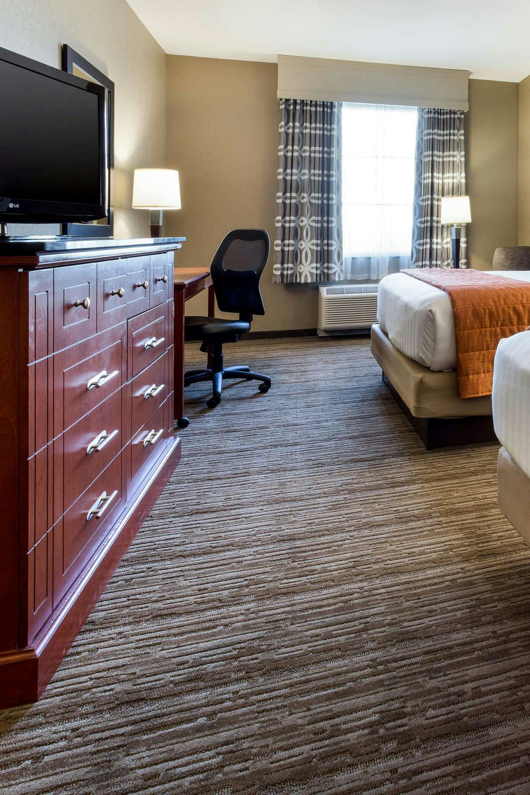 Hotel Drury Inn and Suites Cincinnati Sharonville photo 3