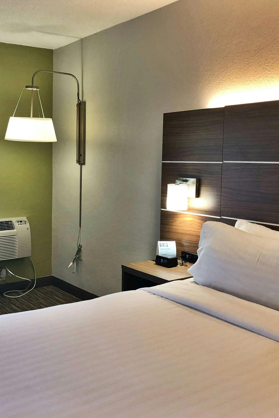 Hotel Holiday Inn Express Boca Raton West photo 2