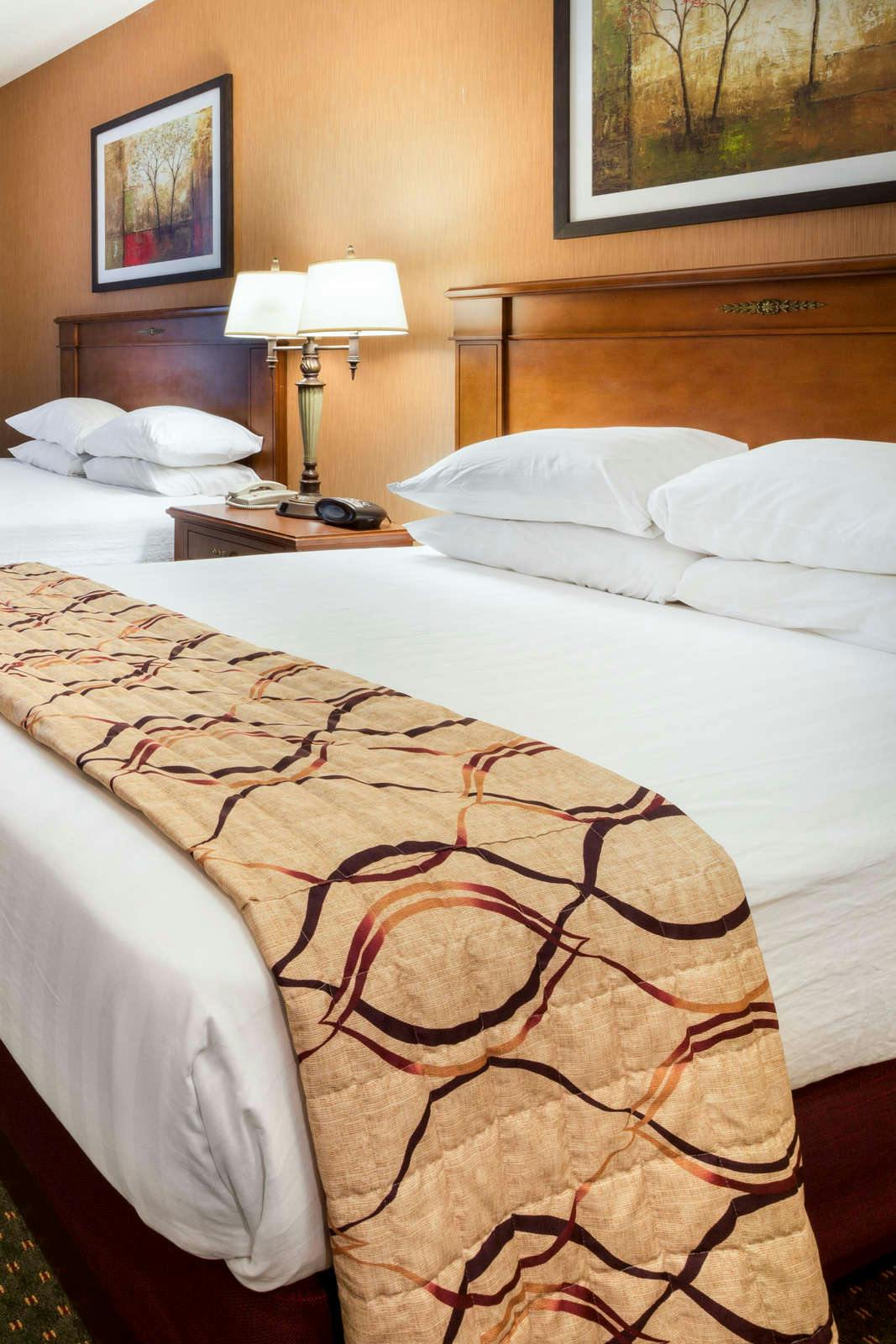 Hotel Drury Inn and Suites Meridian photo 5