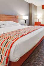 Hotel Drury Inn and Suites Greenville photo 2