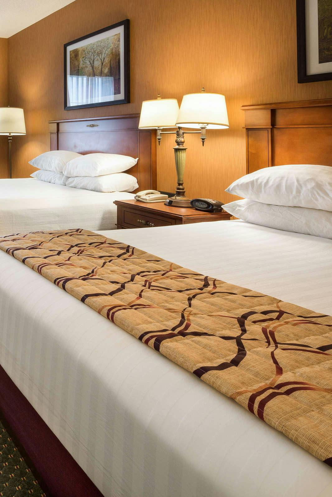 Hotel Drury Inn and Suites Findlay photo 4