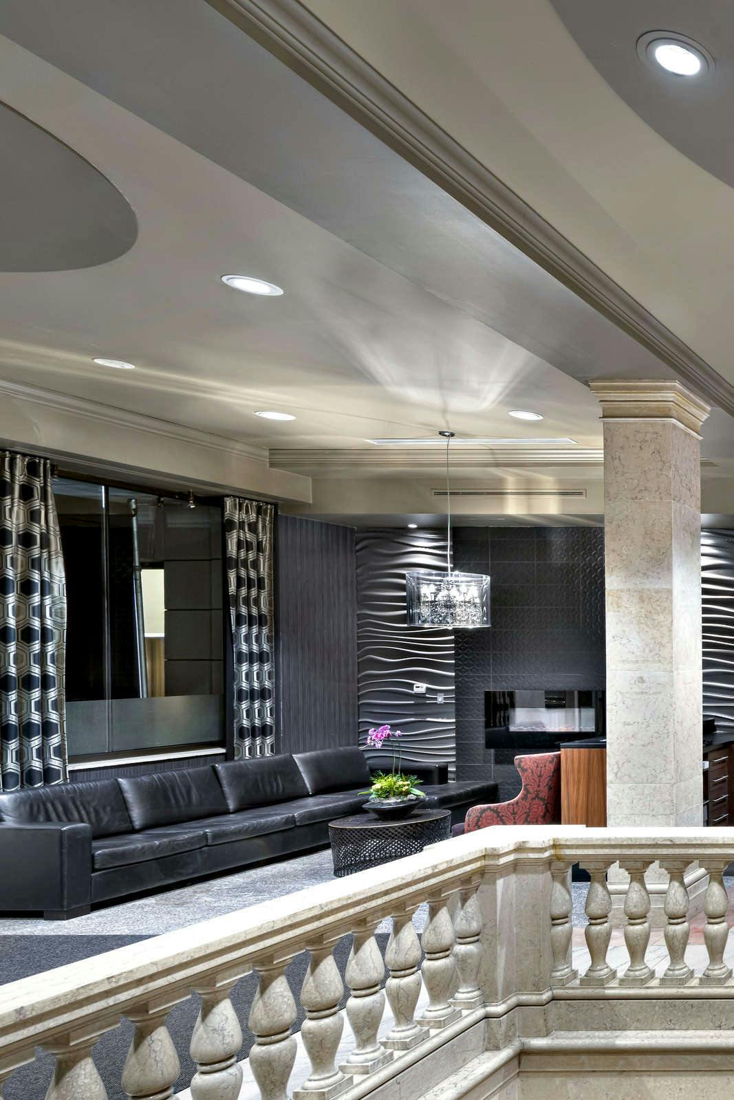 Hotel One King West Hotel & Residence photo 2