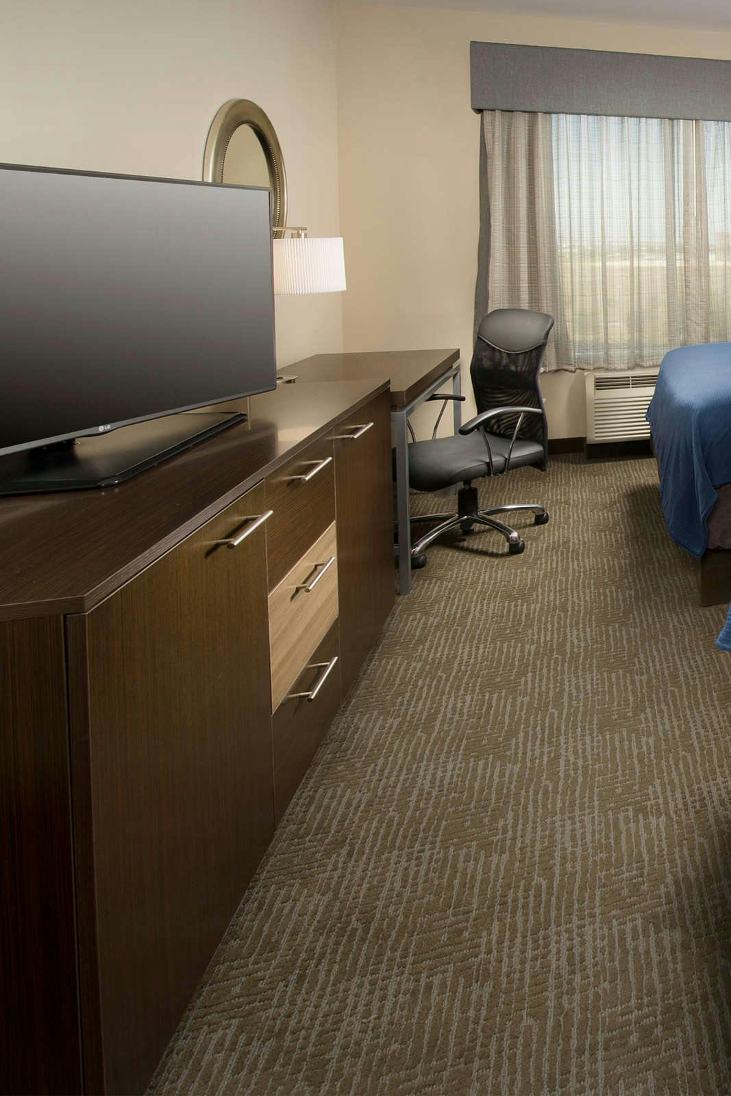 Hotel Holiday Inn Express & Suites Oklahoma City Downtown Bricktown photo 2