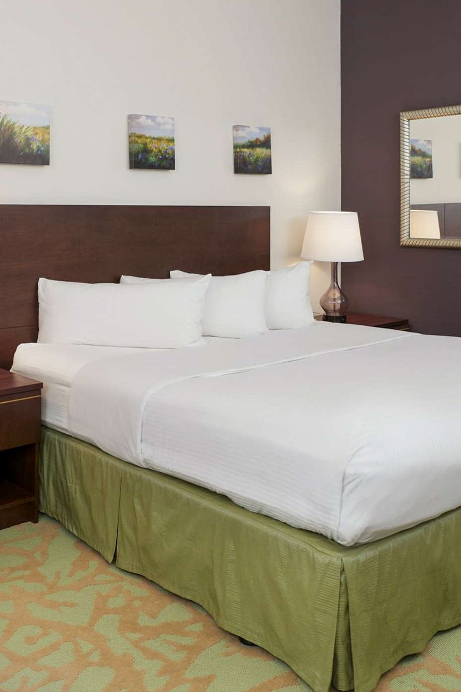 Hotel DoubleTree by Hilton Hotel Campbell - Pruneyard Plaza photo 1