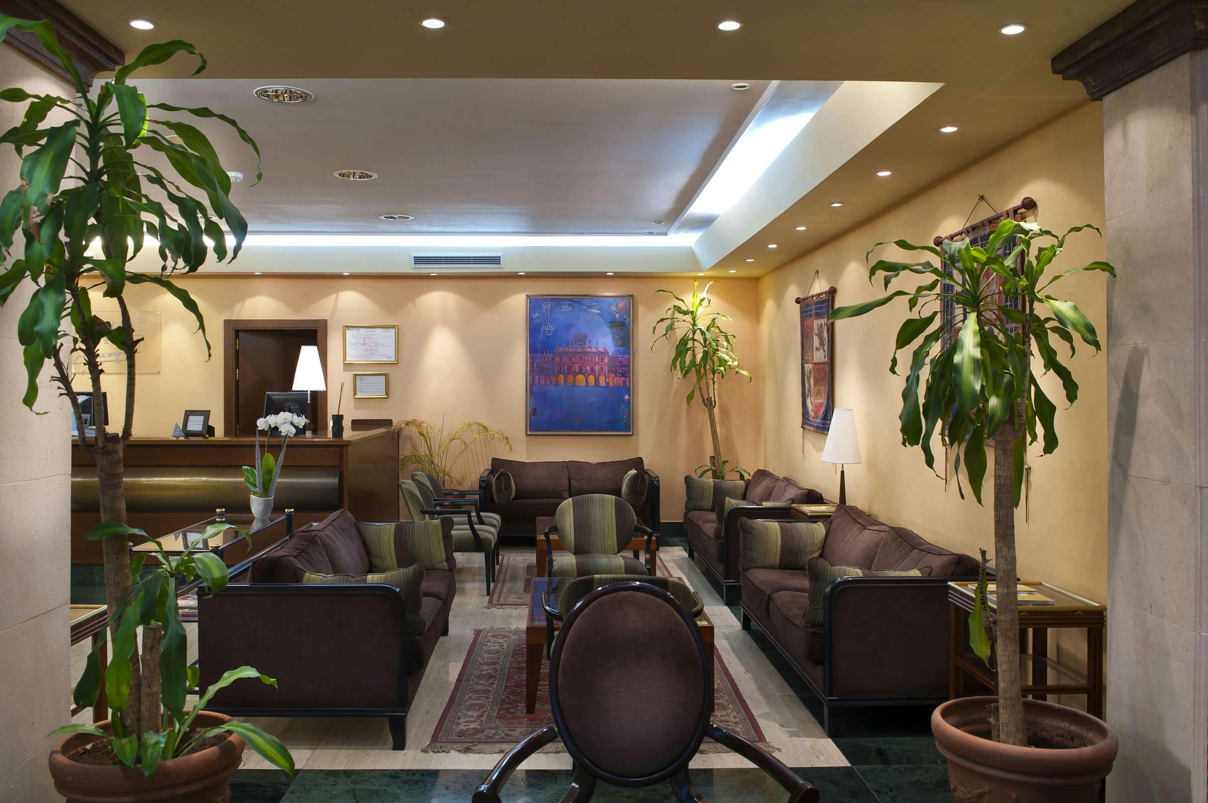 Hotel Eurostars Las Claras photo 2