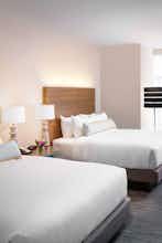 Hotel Hotel Indigo Gainesville Celebration Pointe photo 3
