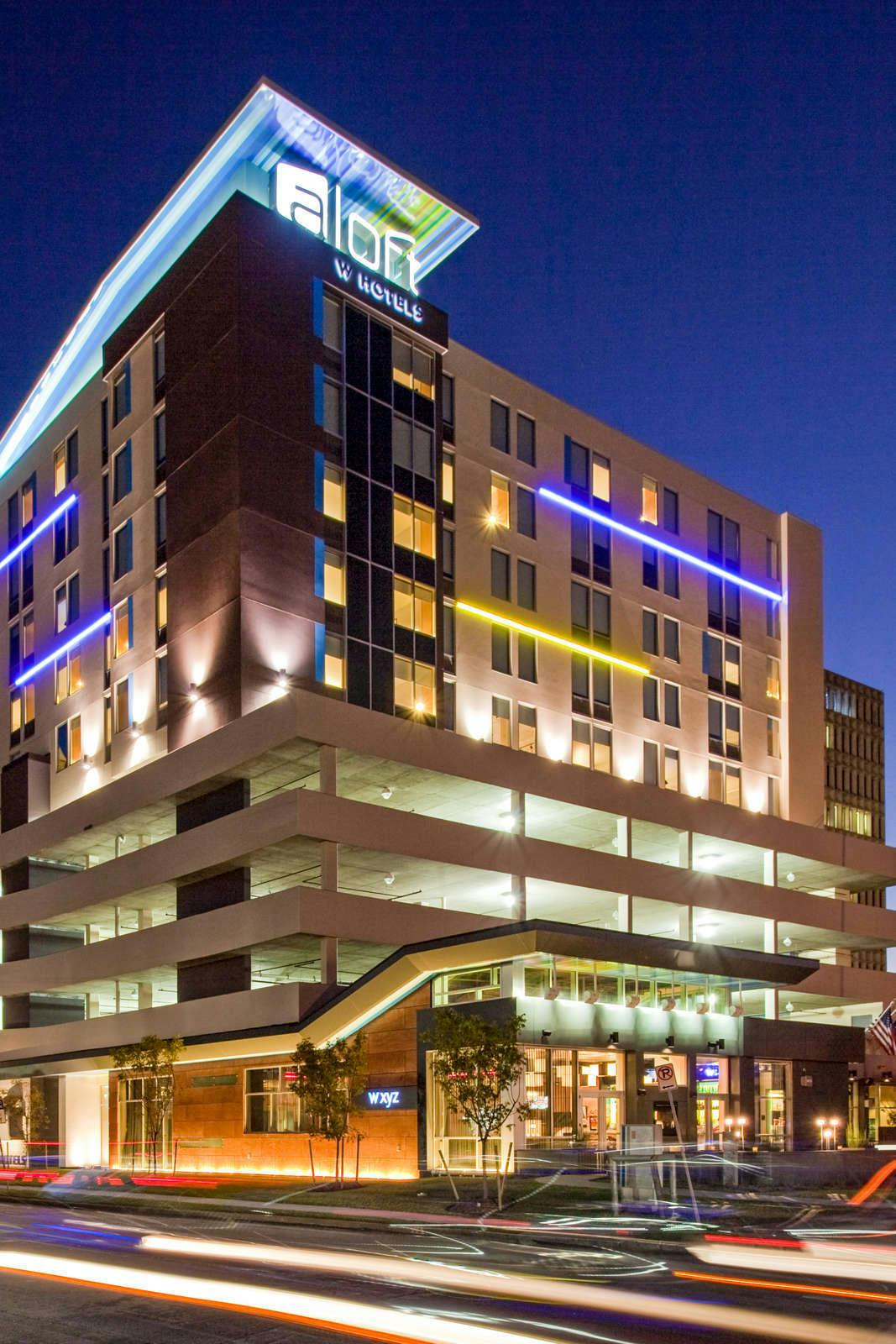 Hotel Aloft Houston by the Galleria photo 2