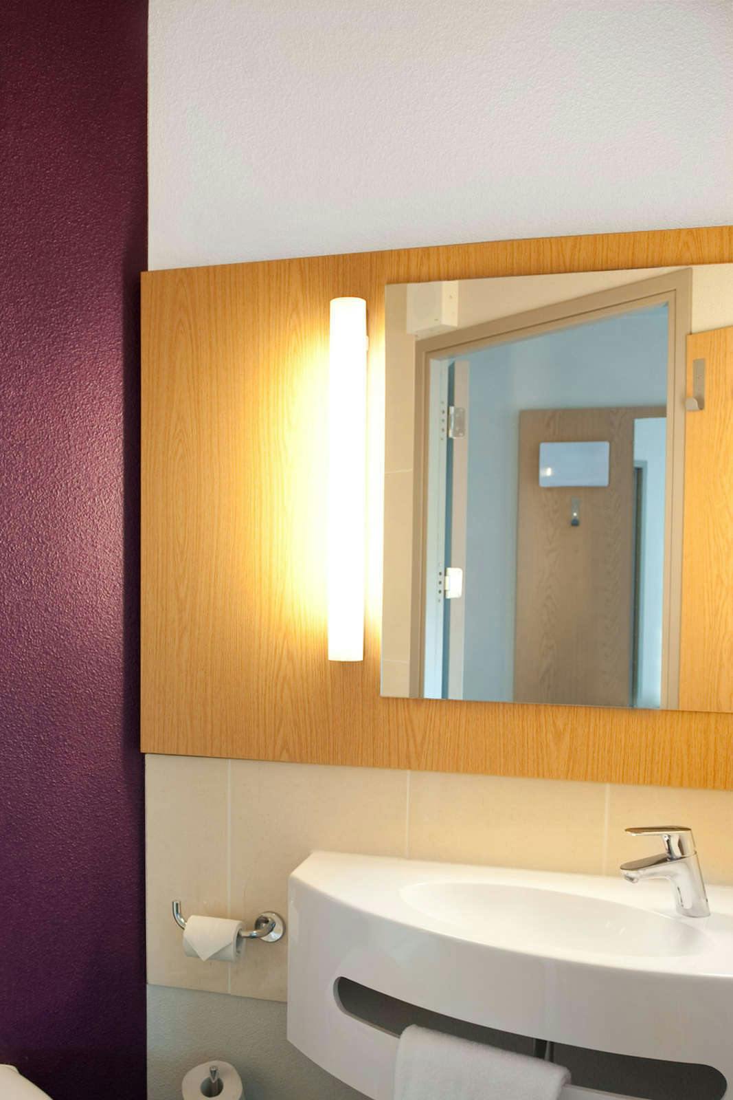 Hotel B&B Hotel Warszawa-Okecie photo 5