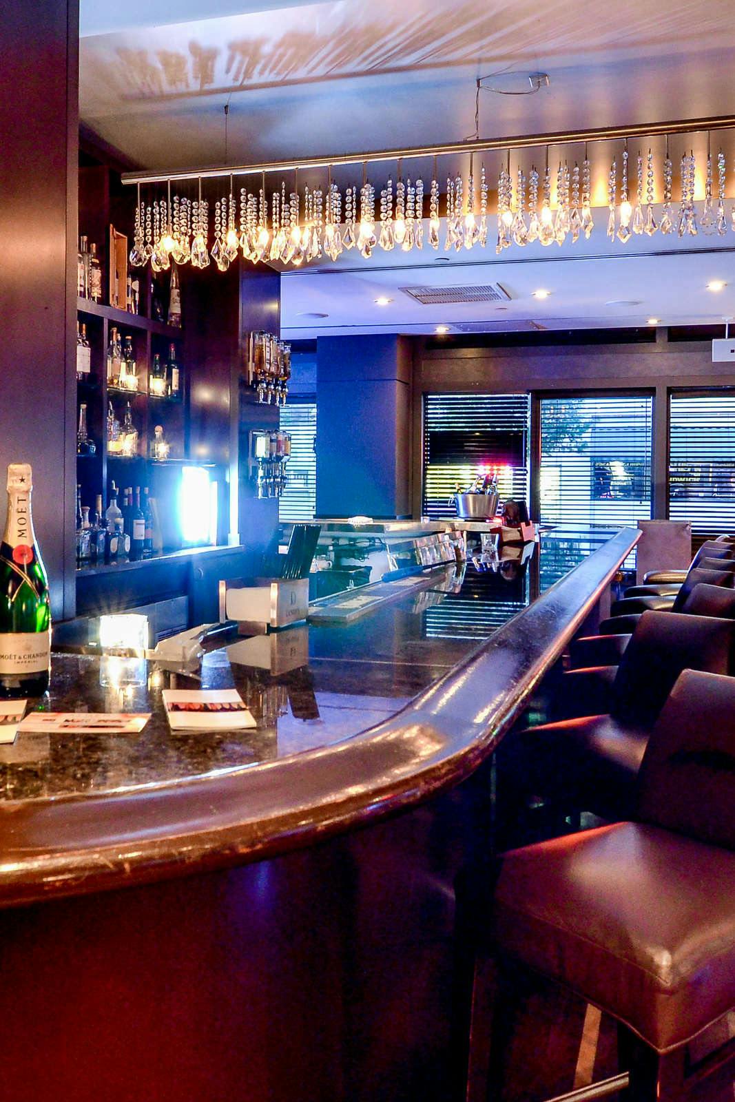 Hotel Sam Houston Curio by Hilton photo 3