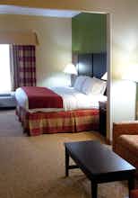 Hotel Holiday Inn Express Hotel & Suites Bonifay photo 2