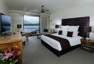 Hotel PULLMAN REEF HOTEL CASINO photo 1