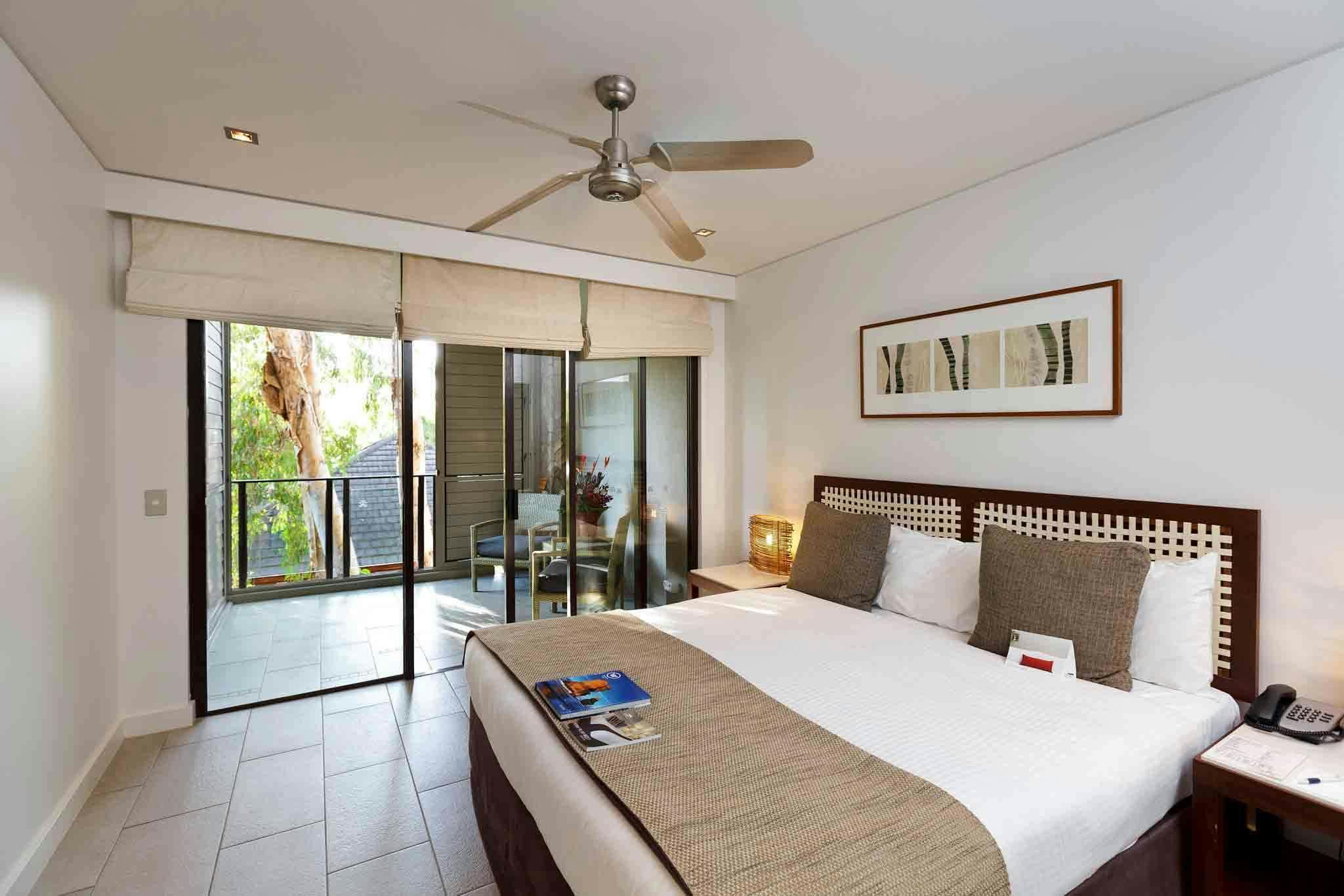 Hotel Pullman Palm Cove Sea Temple Resort And Spa photo 1