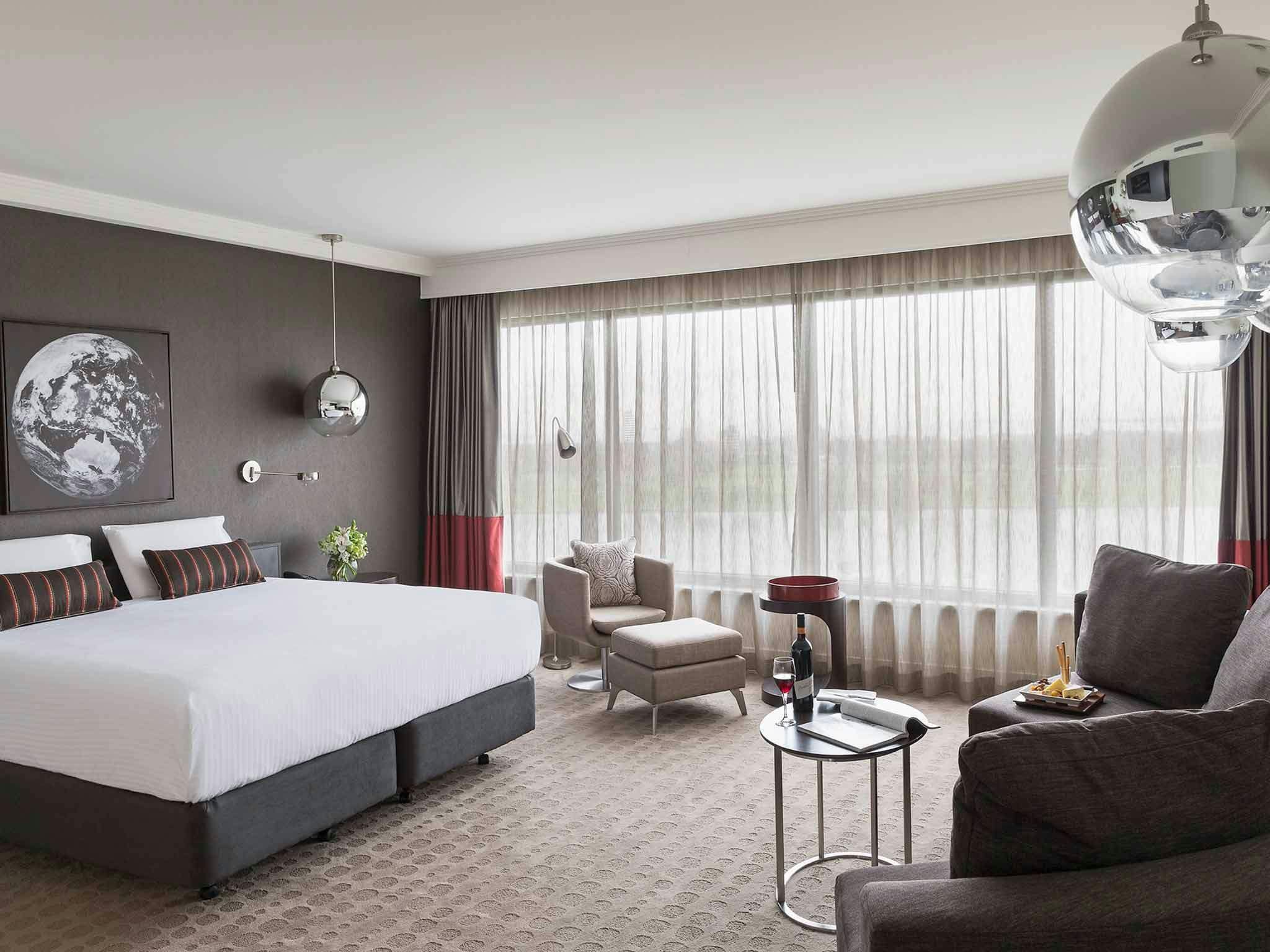 PULLMAN MELBOURNE ALBERT PARK