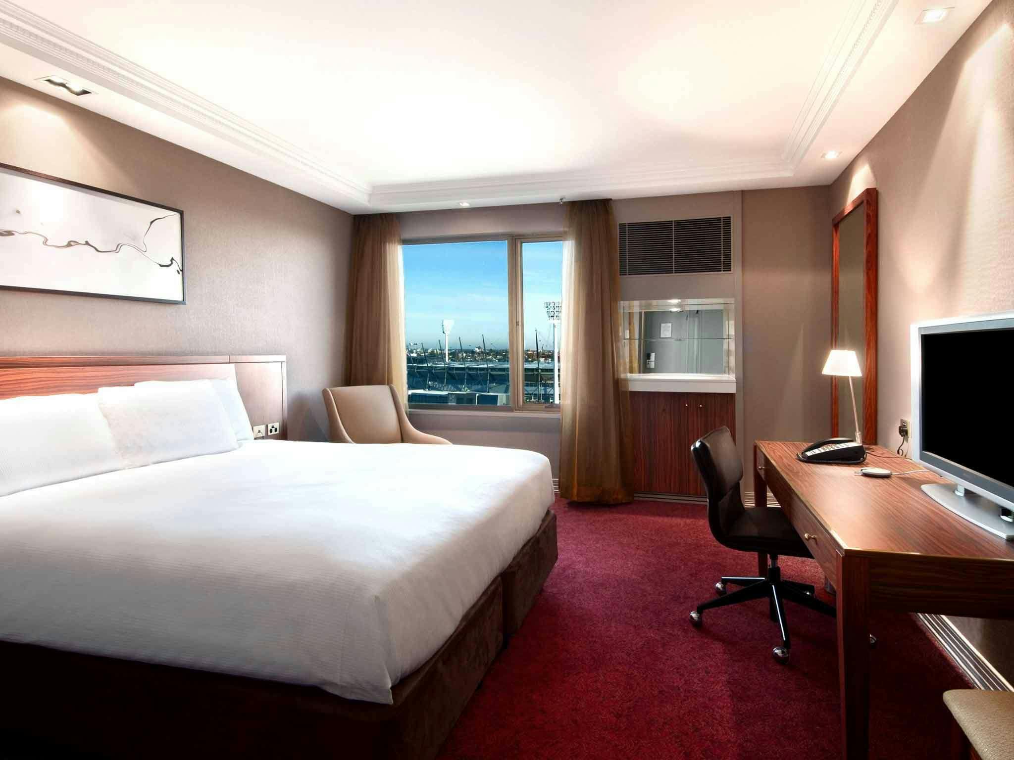 PULLMAN MELBOURNE ON THE PARK