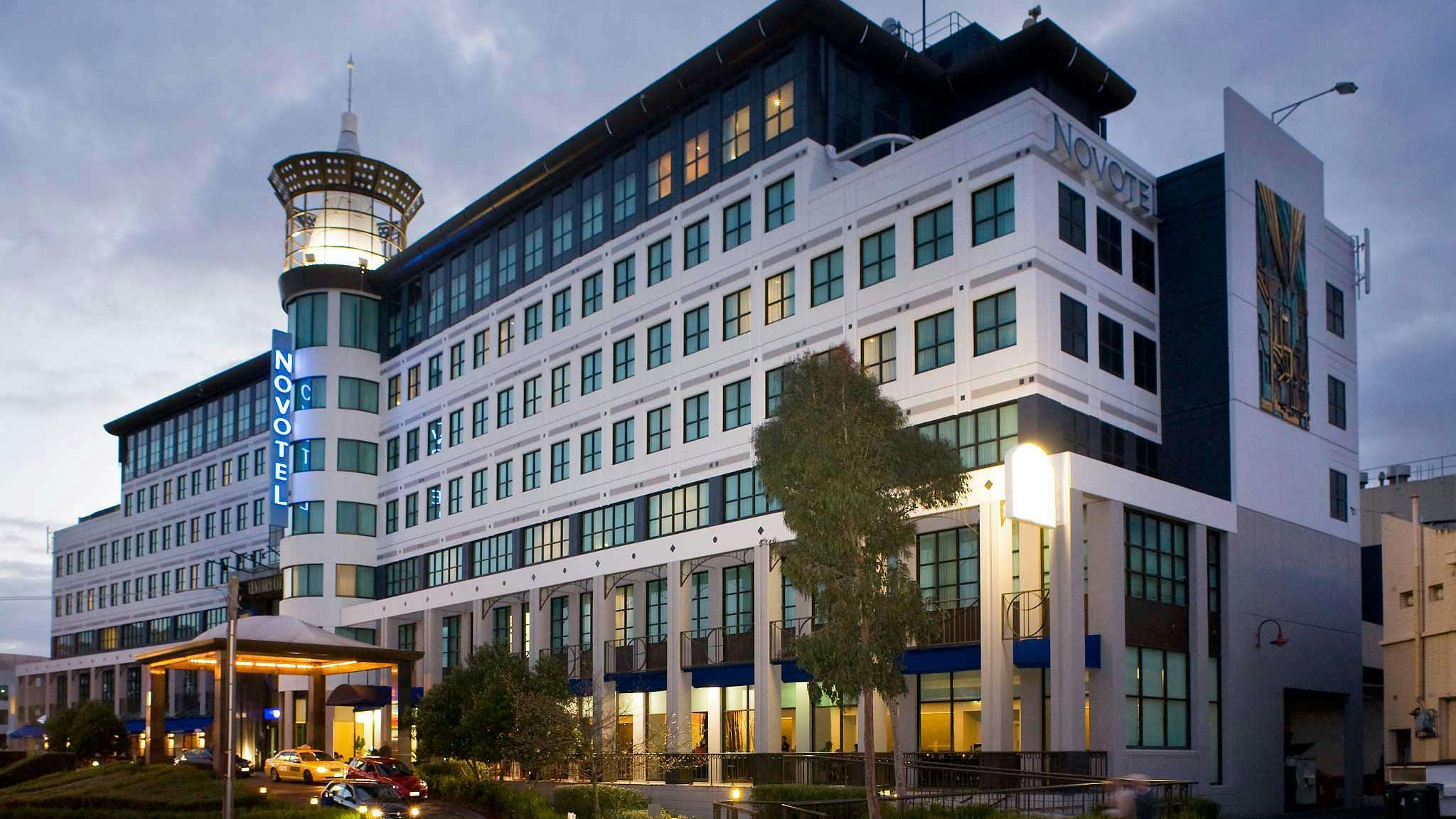 Hotel NOVOTEL GLEN WAVERLEY photo 5