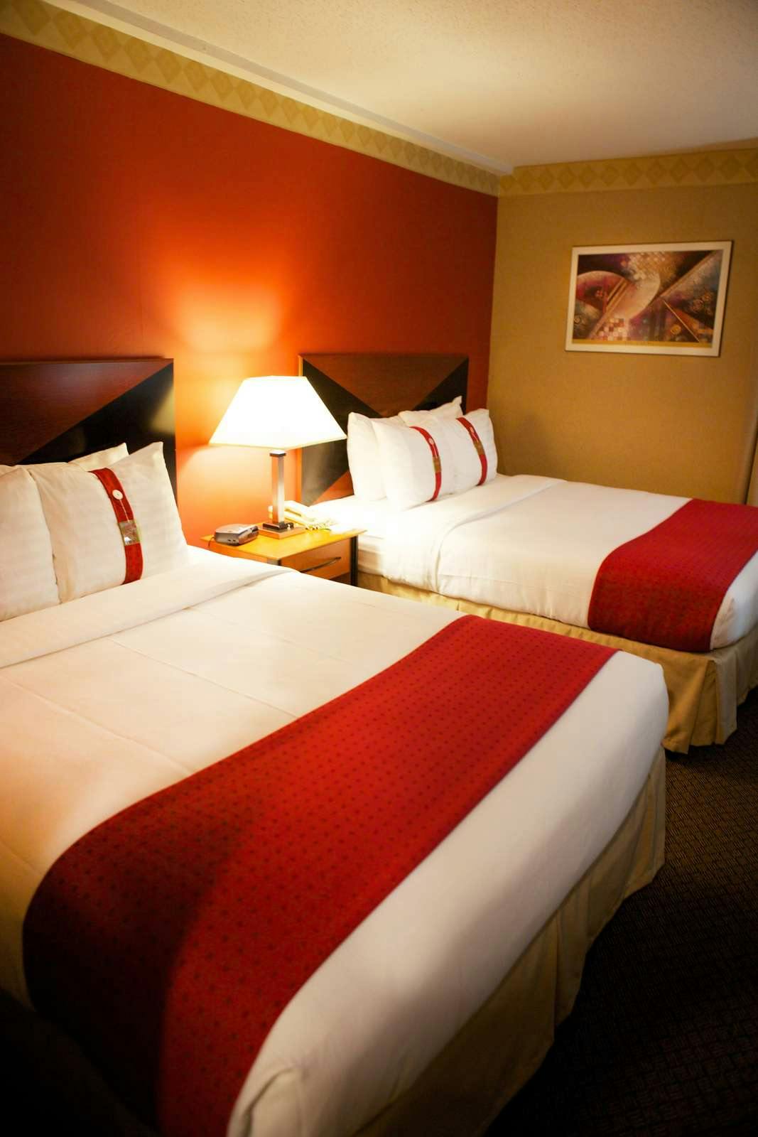 Last Minute Hotel Deals In New York City Lga Hoteltonight