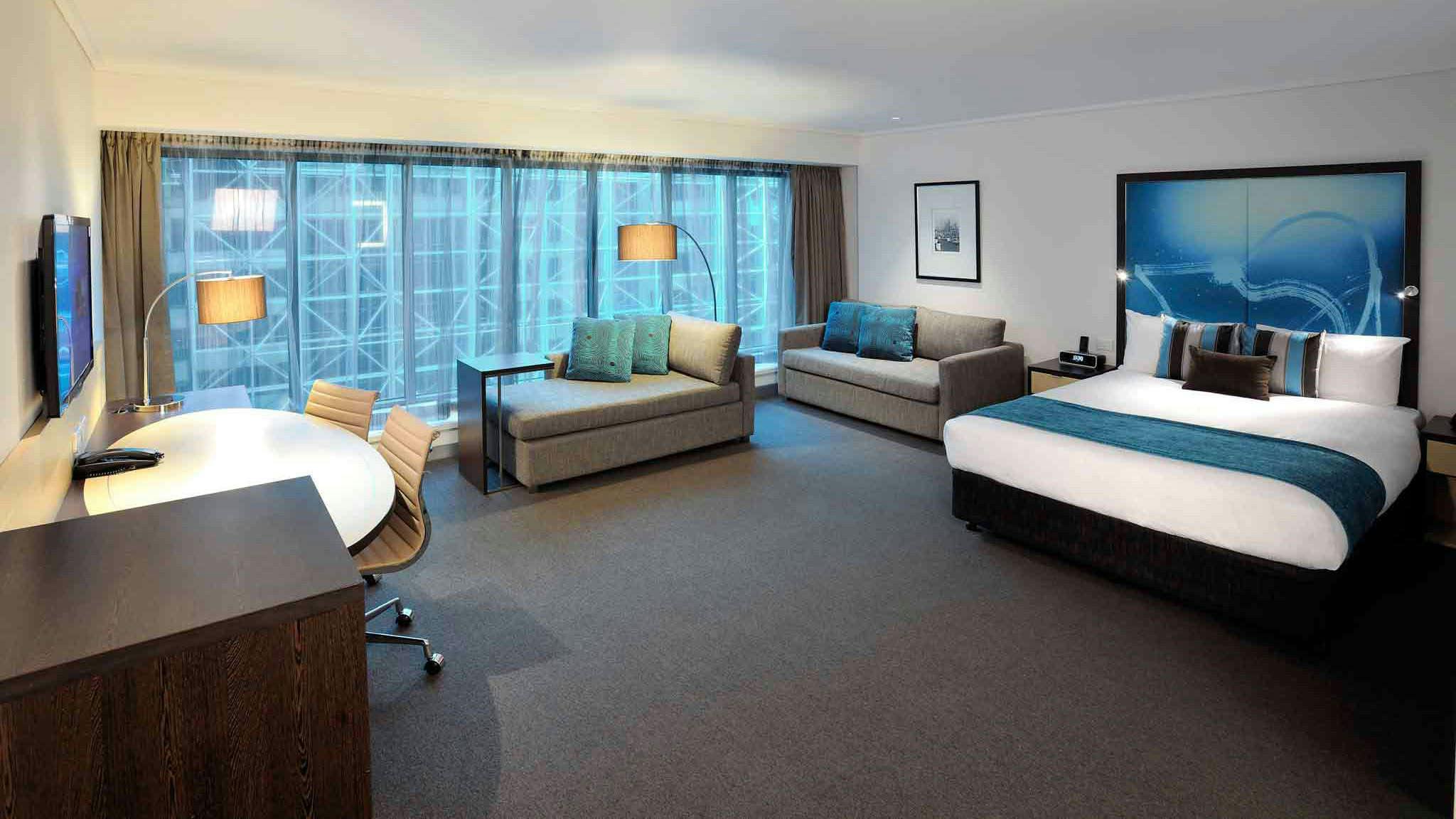 Hotel NOVOTEL MELBOURNE ON COLLINS photo 2