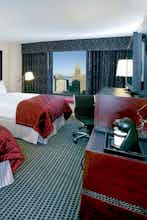 Hotel DoubleTree by Hilton Hotel Chicago Magnificent Mile photo 4